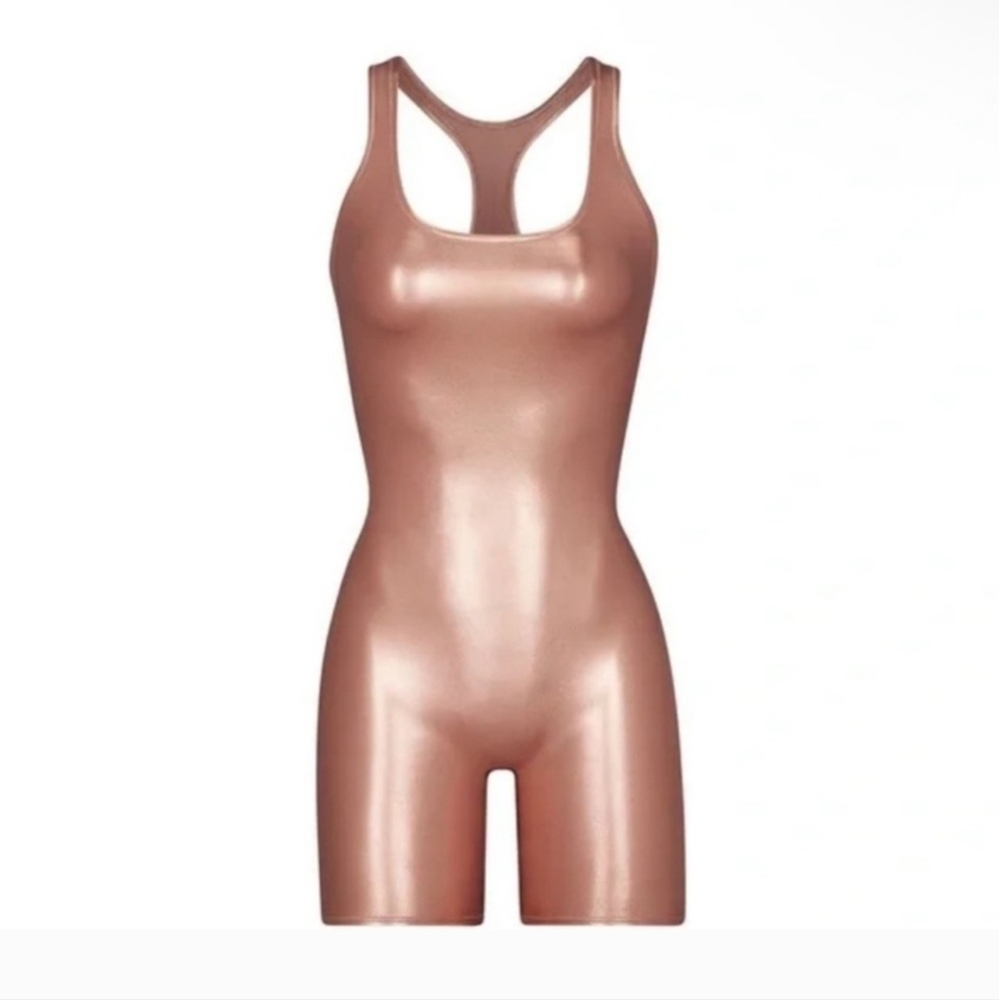 SKIMS Metallic Swim Cycle - Rose Gold